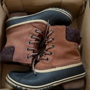 Sorel Women's Tan and Black Winter Boots SlimPack Lace II burro/cattail size 7.5